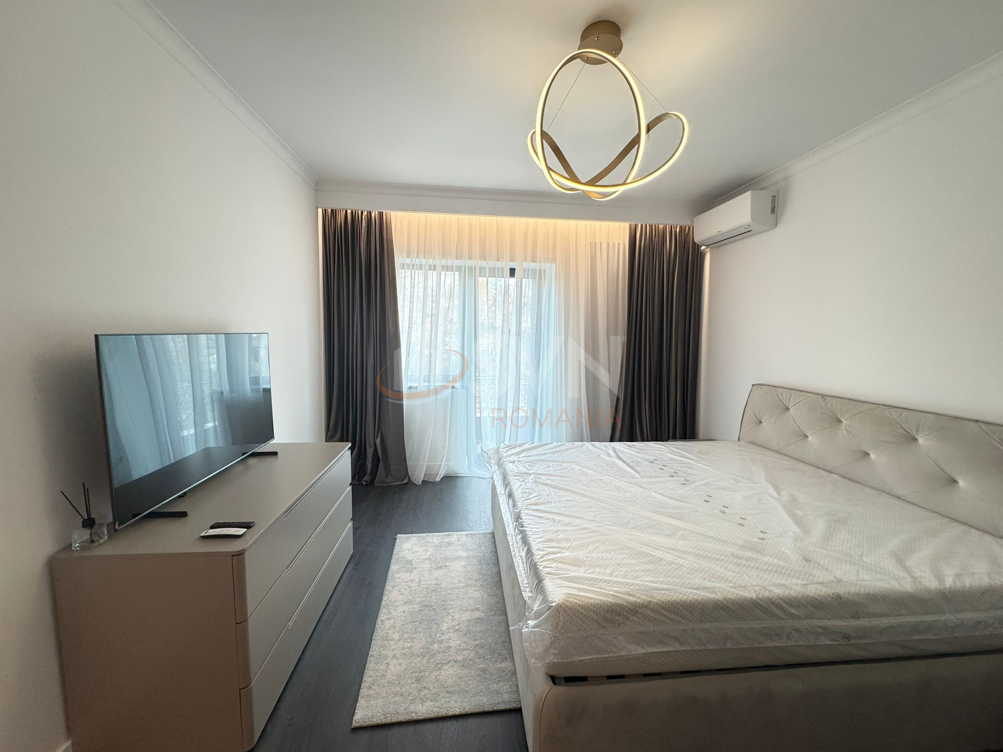 Apartament, 3 camere Bucuresti/Primaverii