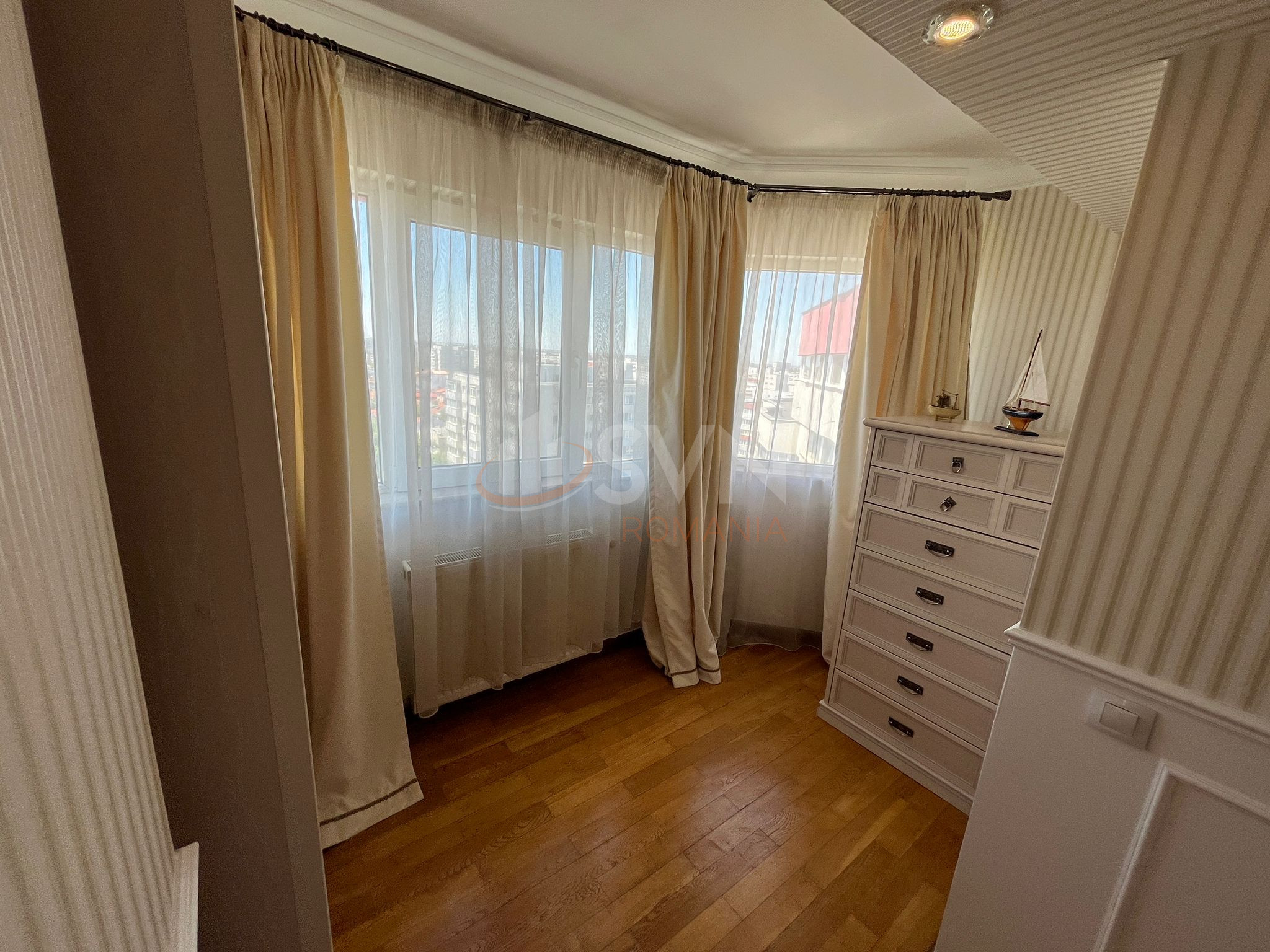 Apartament, 3 camere Bucuresti/1 Mai