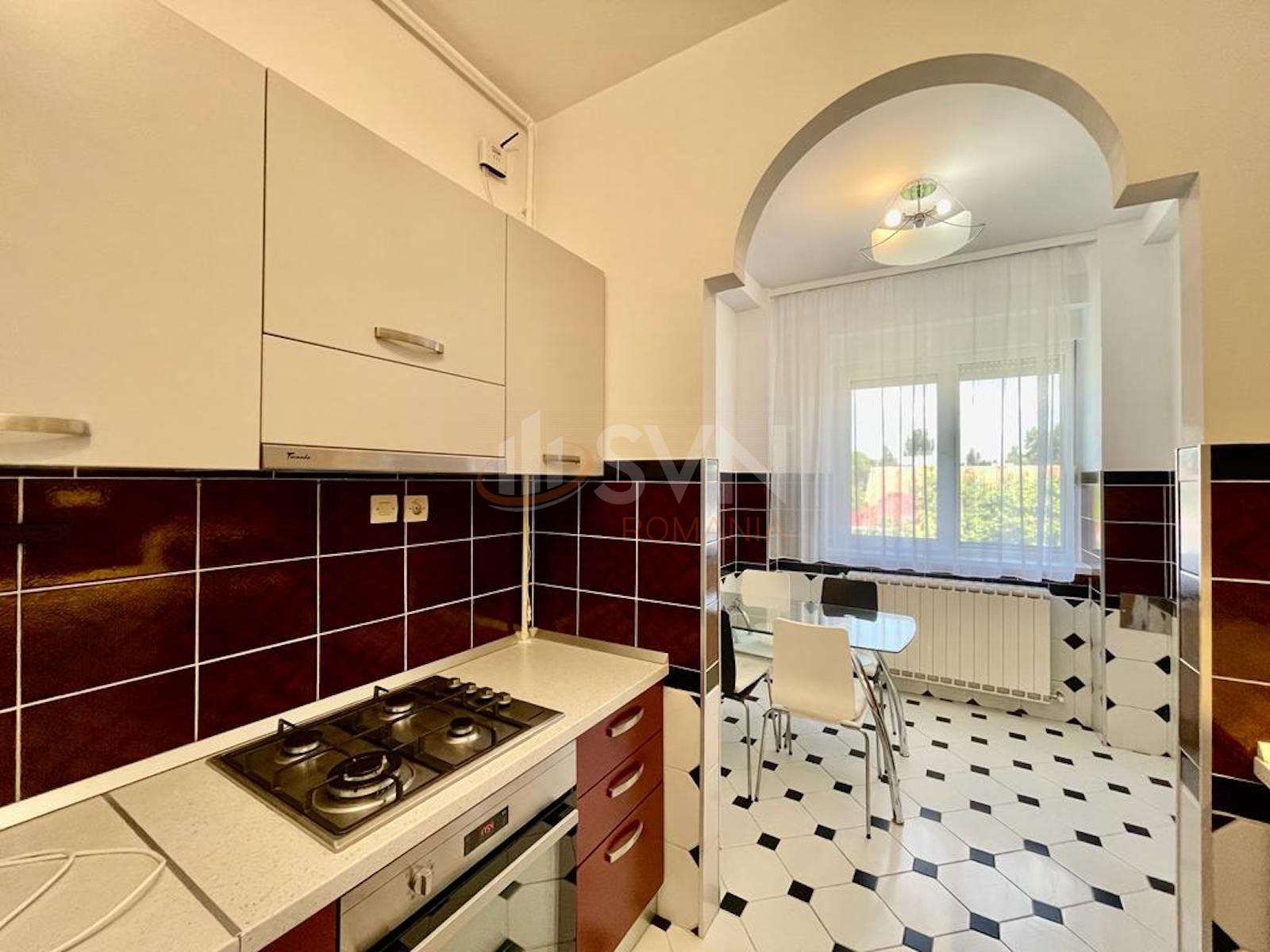 Apartament, 3 camere Bucuresti/Primaverii