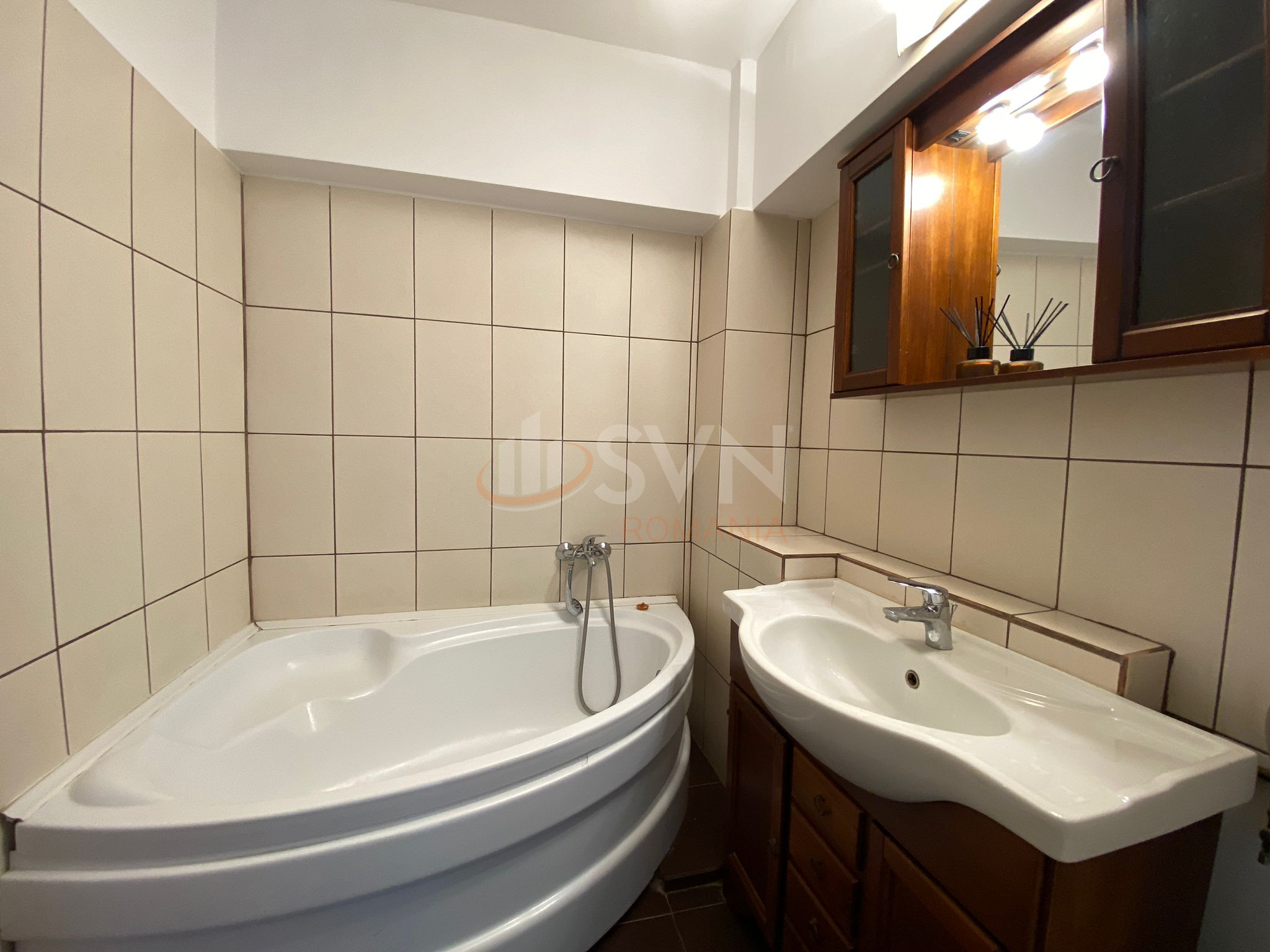 Apartament, 3 camere Bucuresti/Titan