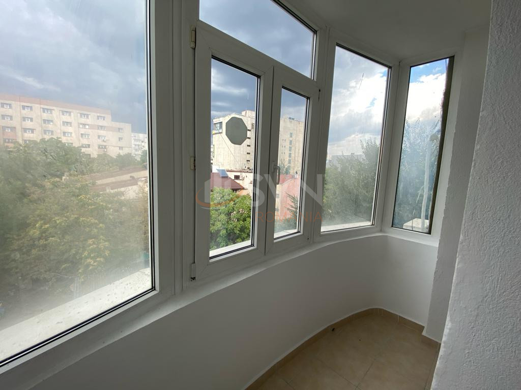 Apartament, 3 camere Bucuresti/Piata Victoriei