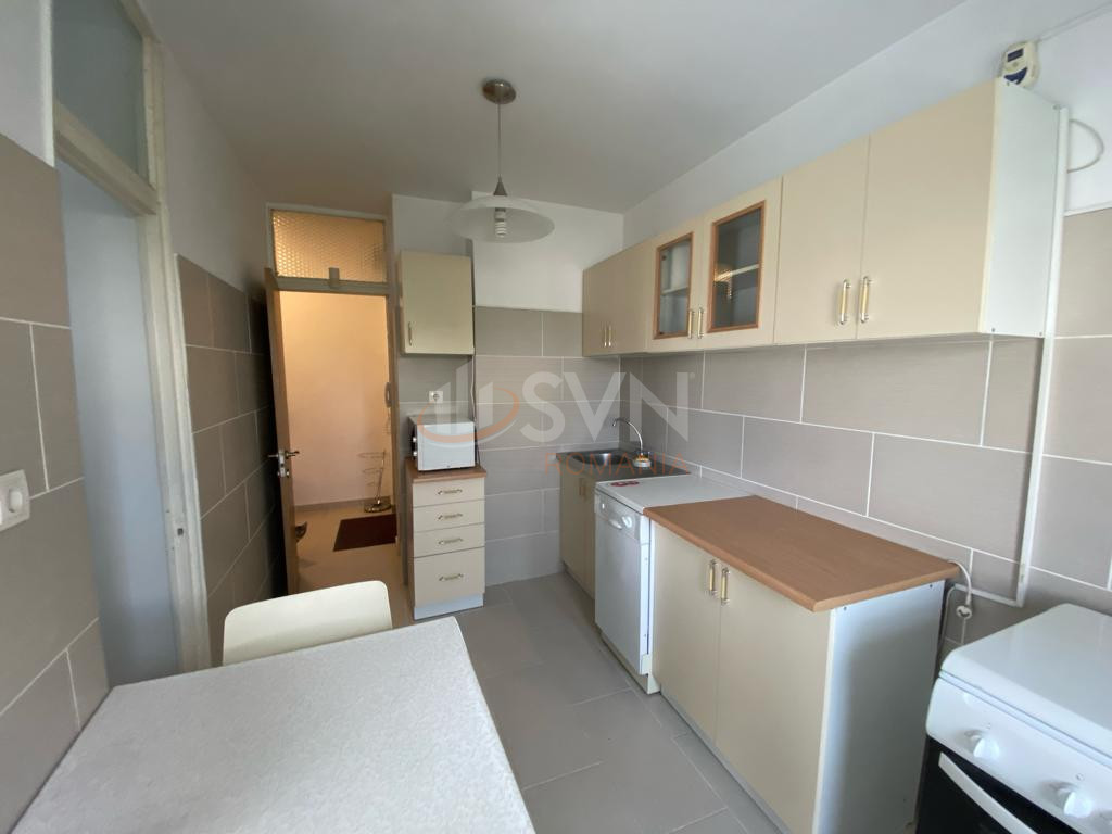 Apartament, 3 camere Bucuresti/Piata Victoriei