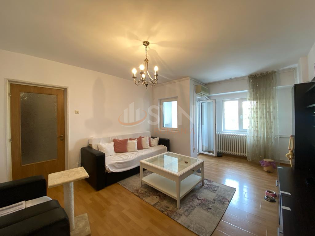 Apartament, 3 camere Bucuresti/Piata Victoriei