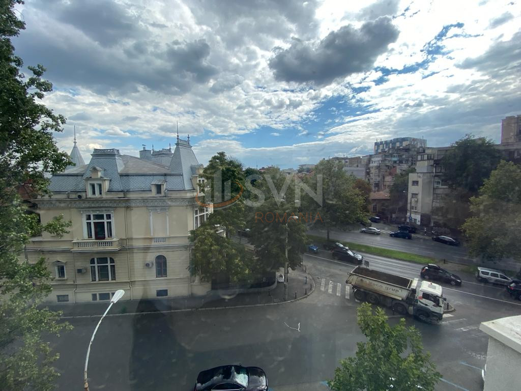 Apartament, 3 camere Bucuresti/Piata Victoriei
