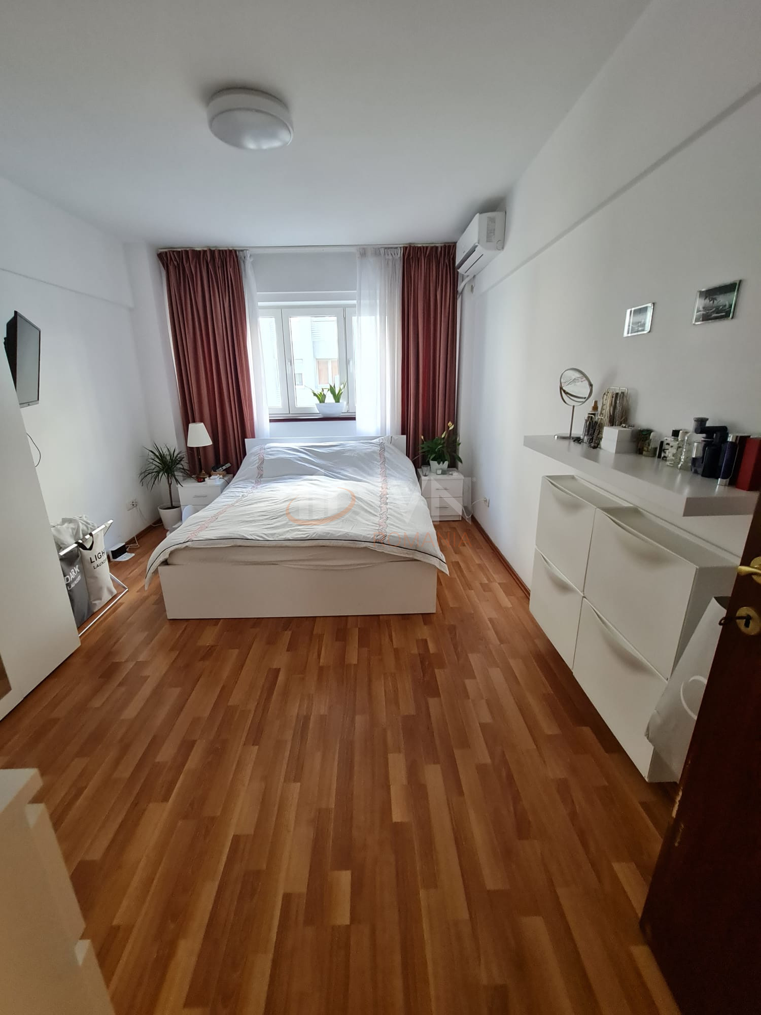 Apartament, 3 camere Bucuresti/Calea Victoriei