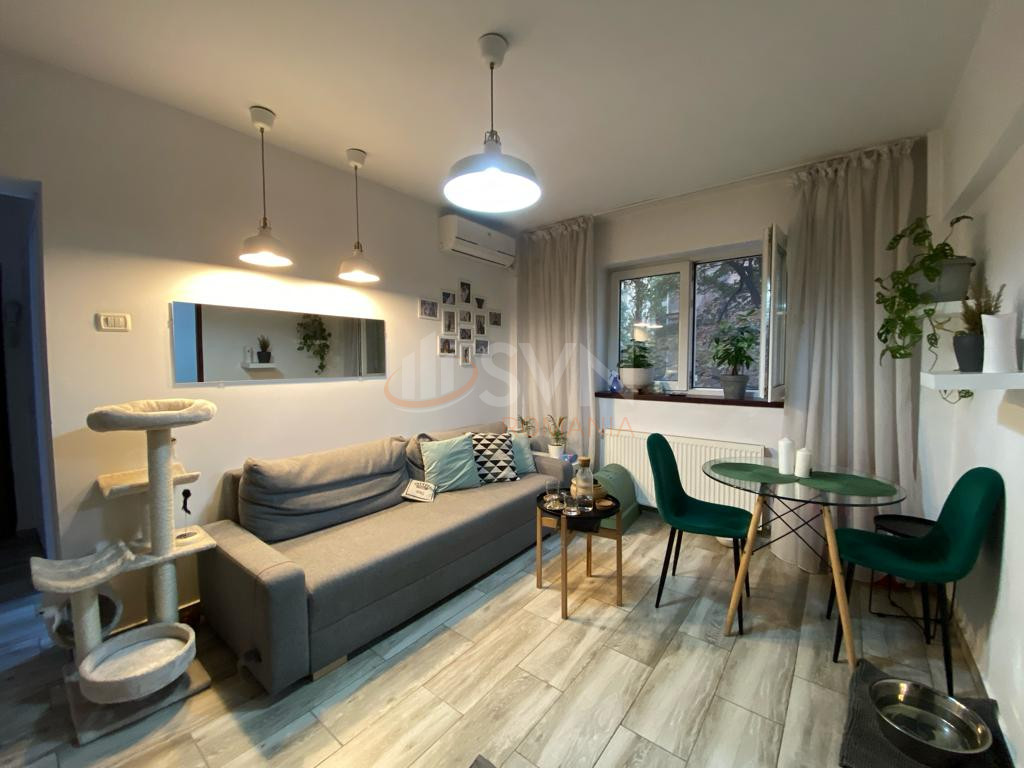 Apartament, 3 camere Bucuresti/Calea Victoriei