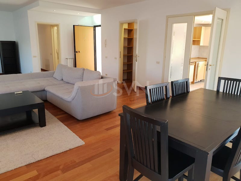 Apartament, 3 camere Bucuresti/Primaverii