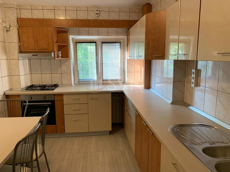 Apartament, 3 camere Bucuresti/Timpuri Noi