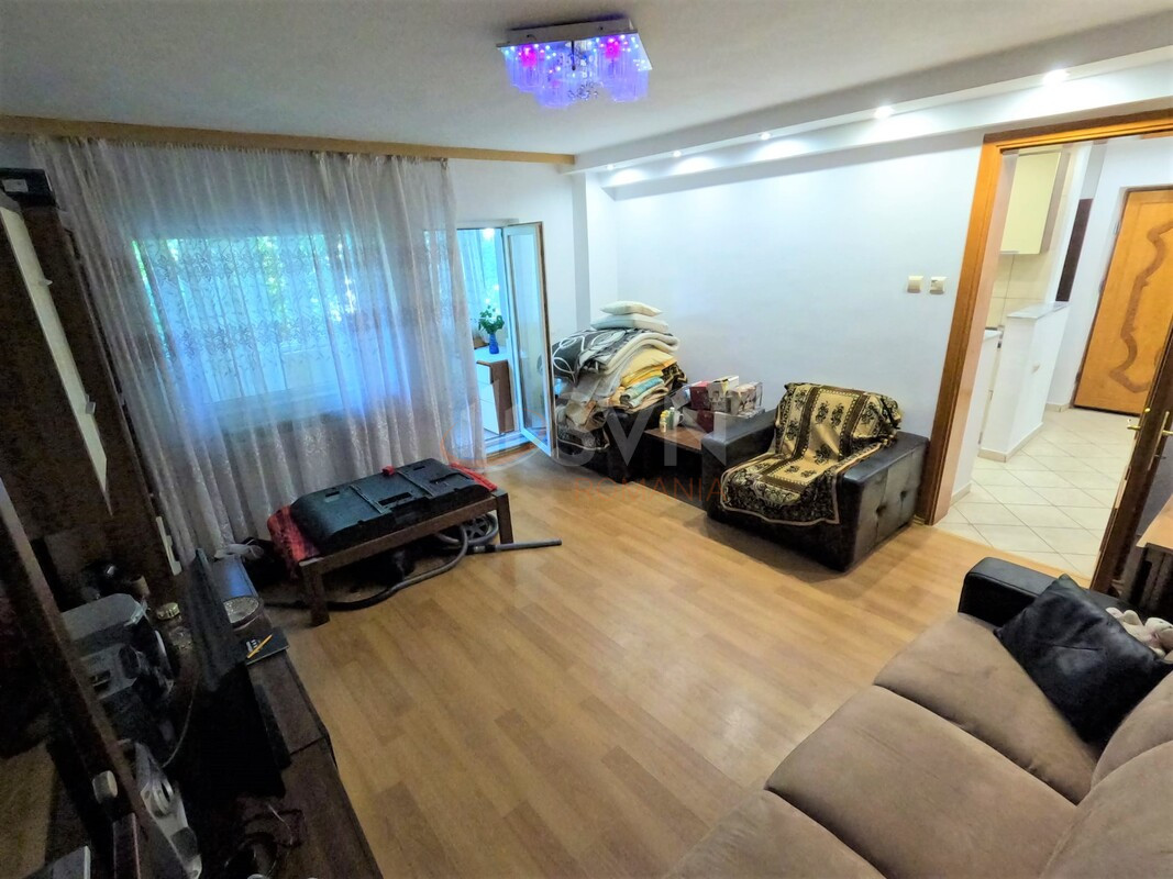 Apartament, 3 camere Bucuresti/Decebal
