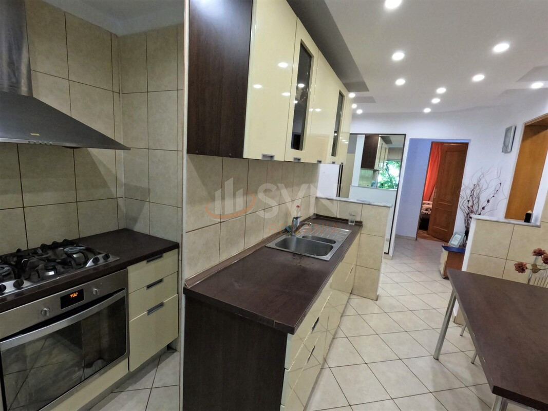 Apartament, 3 camere Bucuresti/Decebal