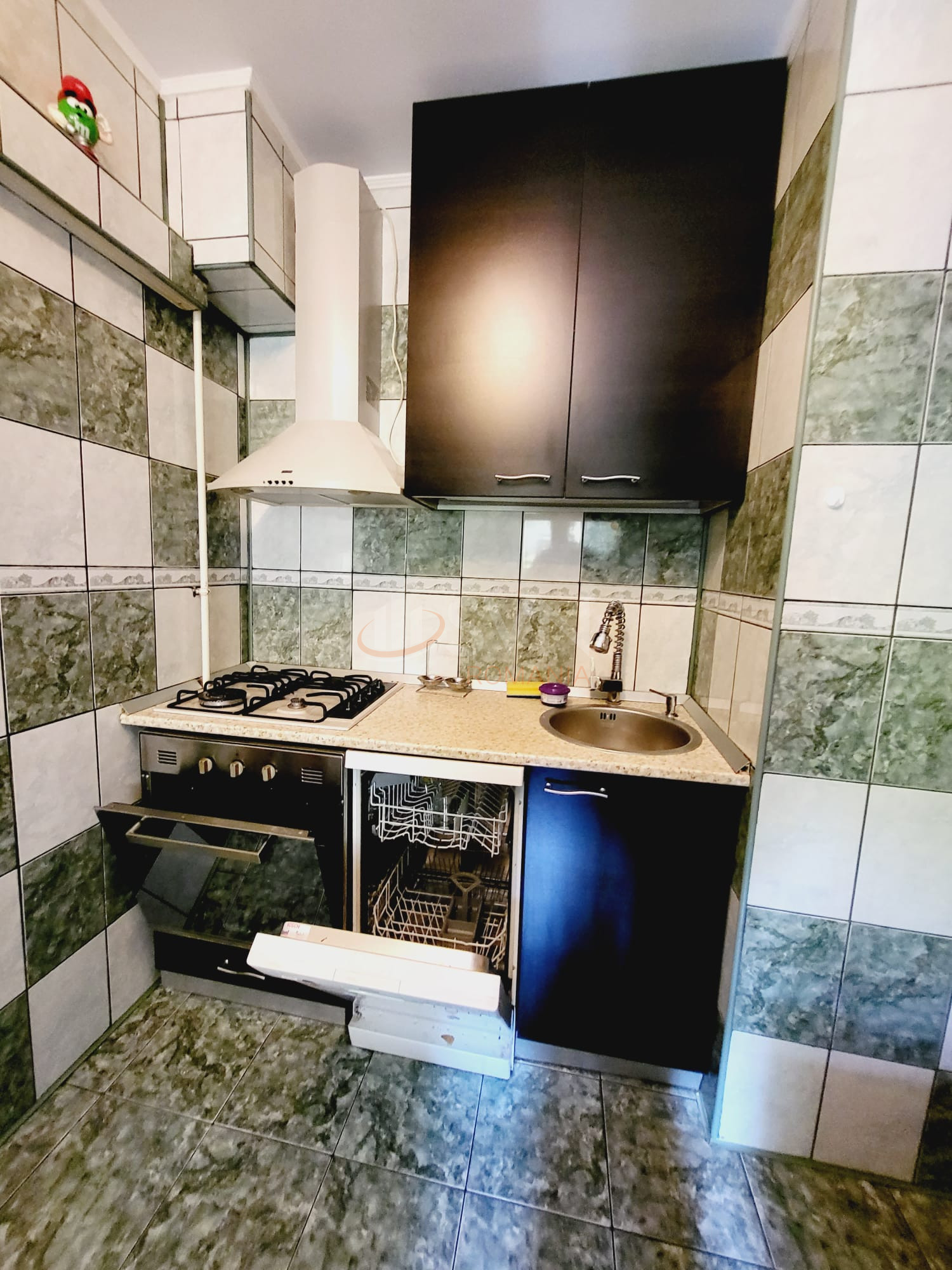 Apartament, 3 camere Bucuresti/Calea Calarasilor