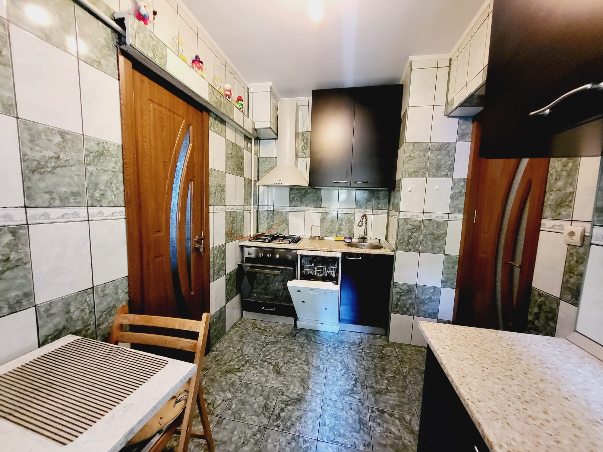Apartament, 3 camere Bucuresti/Calea Calarasilor