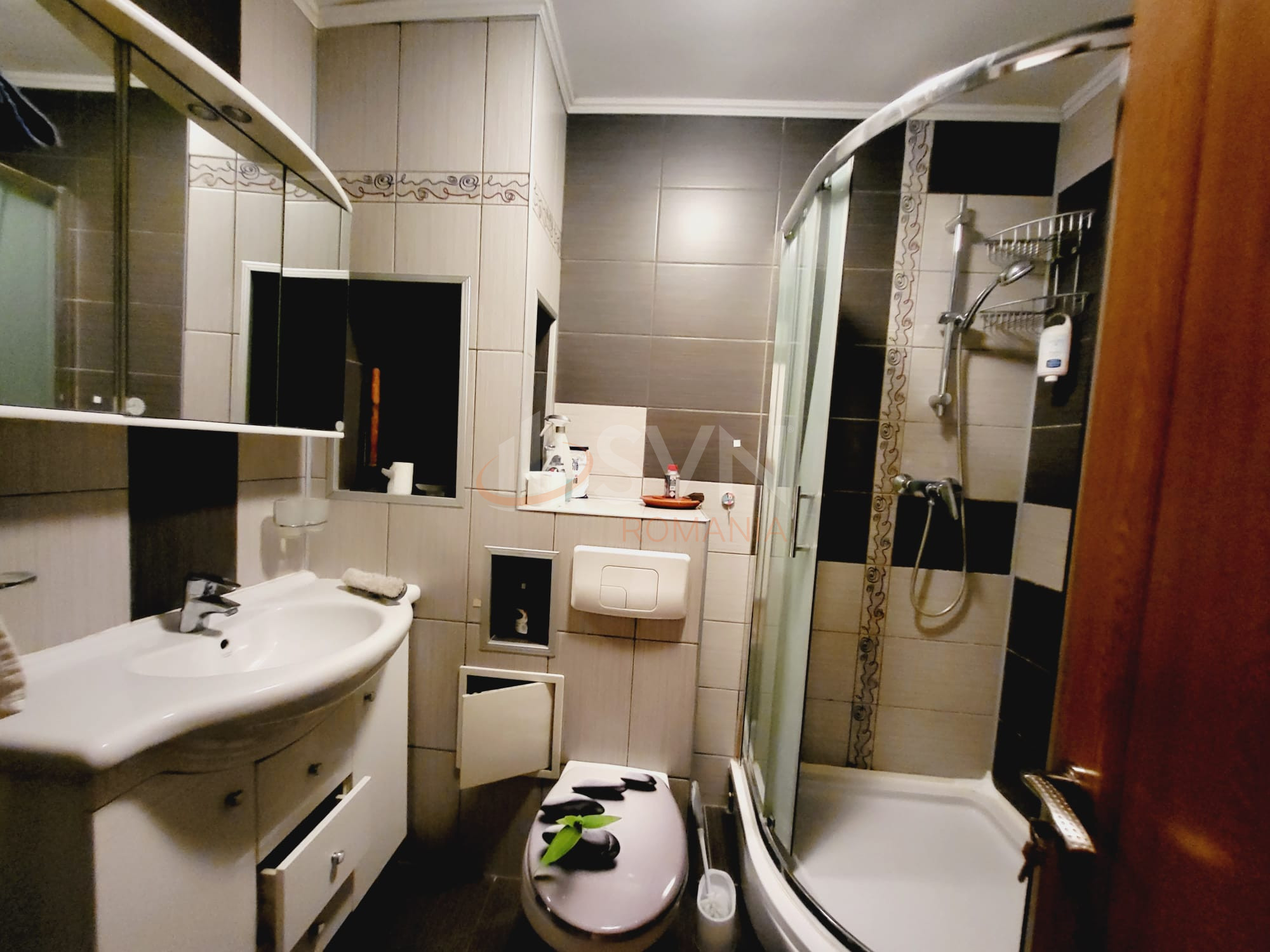 Apartament, 3 camere Bucuresti/Calea Calarasilor