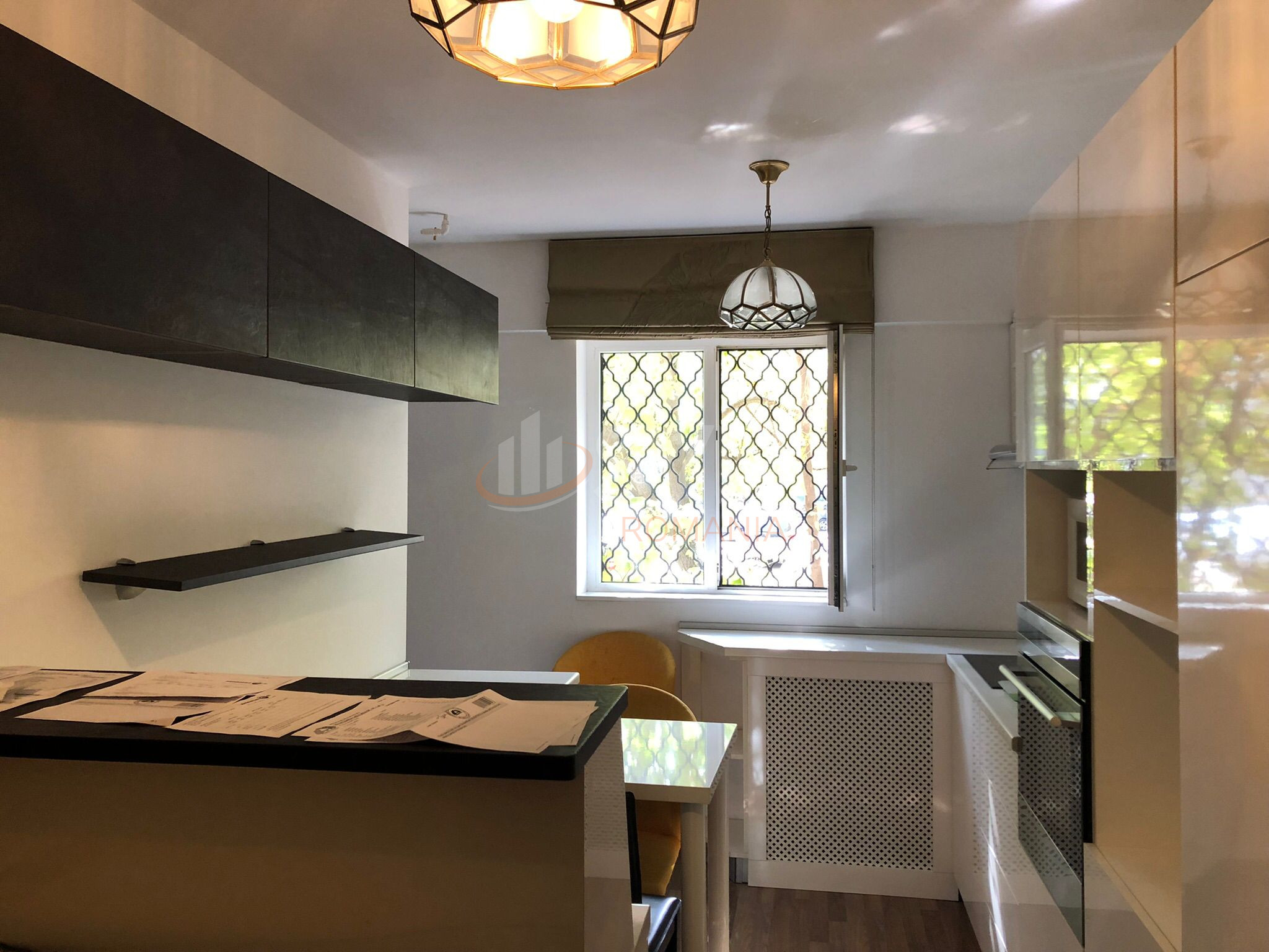 Apartament, 3 camere Bucuresti/Calea Calarasilor