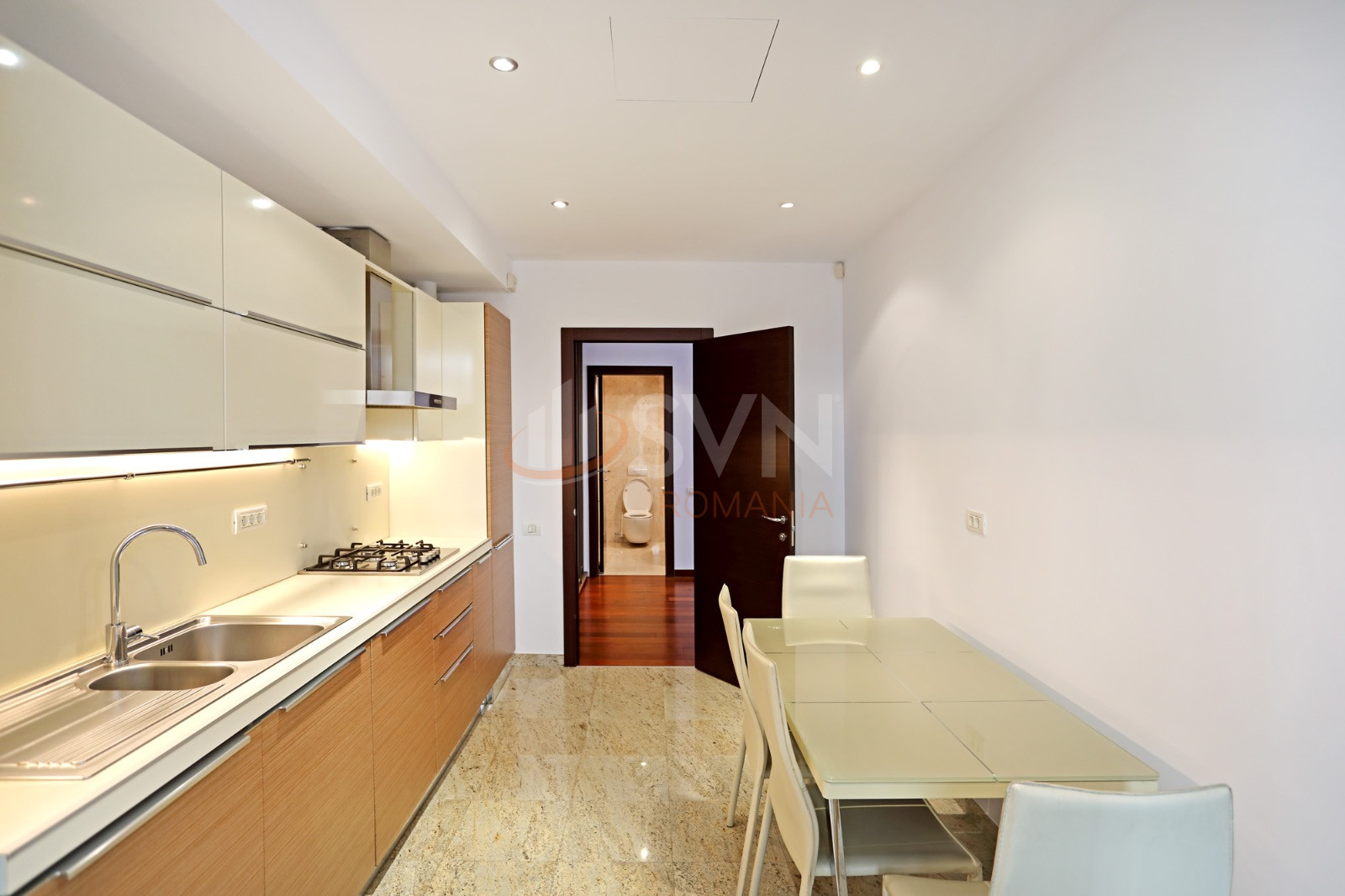 Apartament, 3 camere Bucuresti/Primaverii