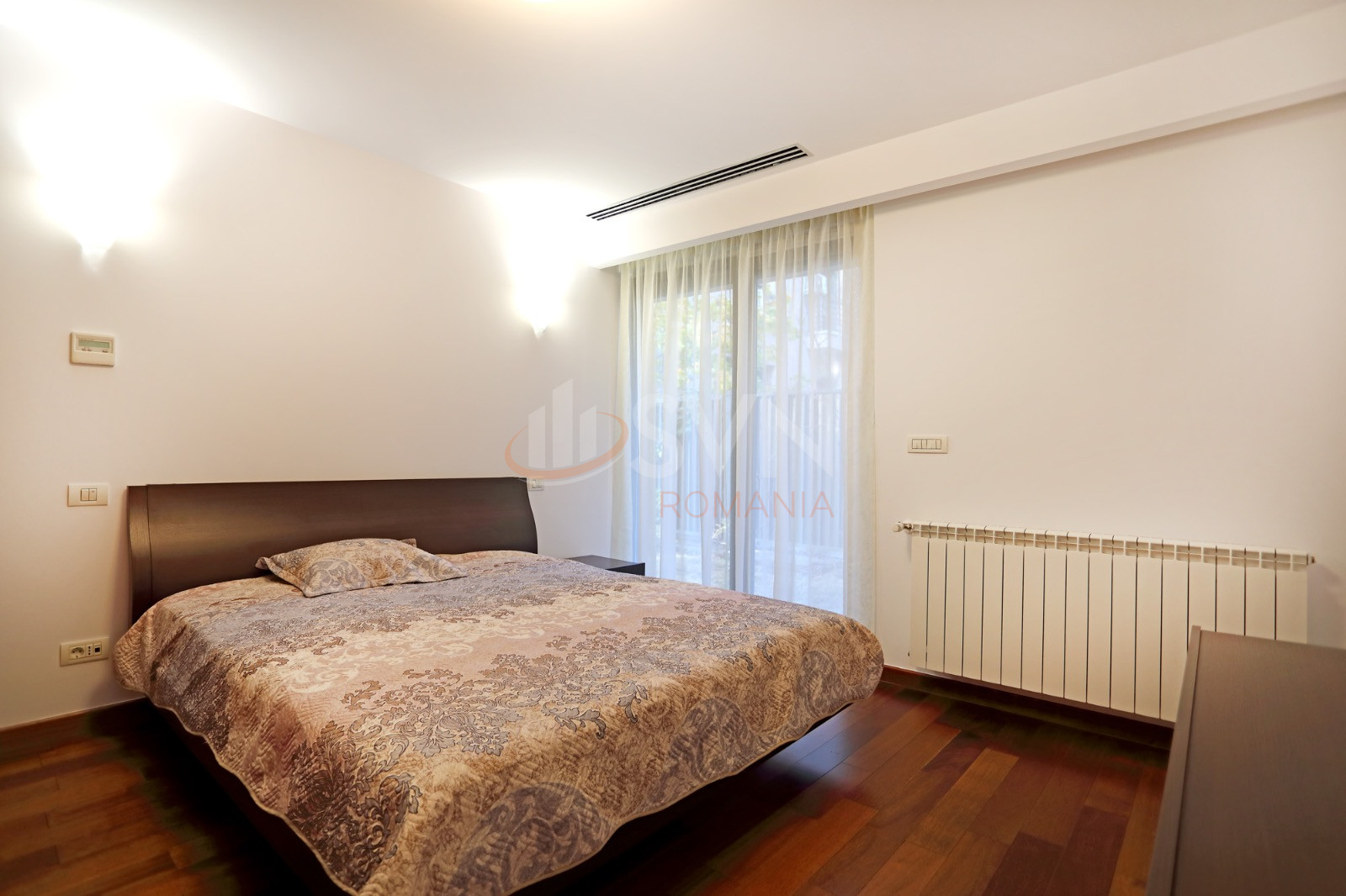 Apartament, 3 camere Bucuresti/Primaverii