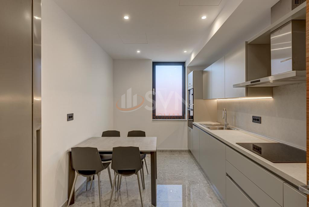 Apartament, 3 camere Bucuresti/Primaverii