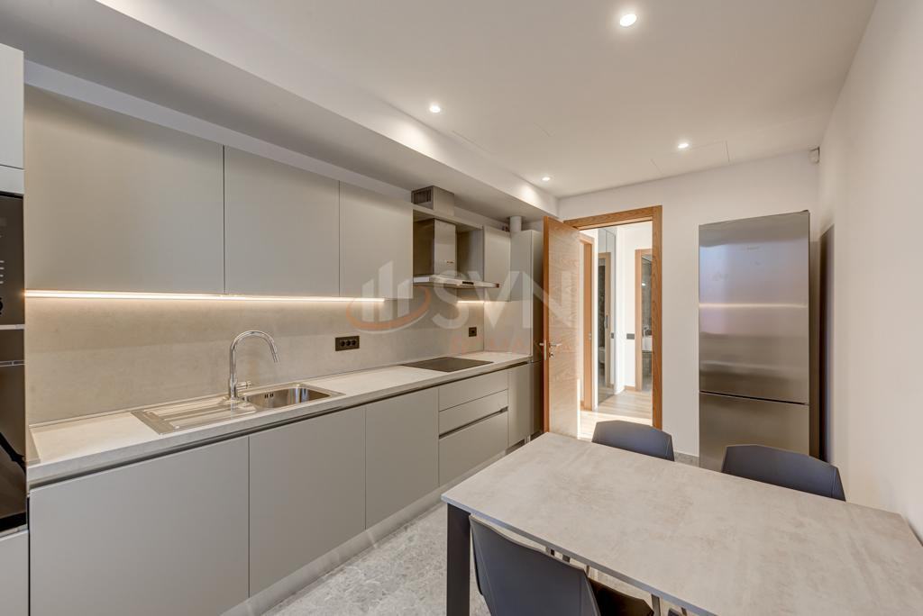 Apartament, 3 camere Bucuresti/Primaverii