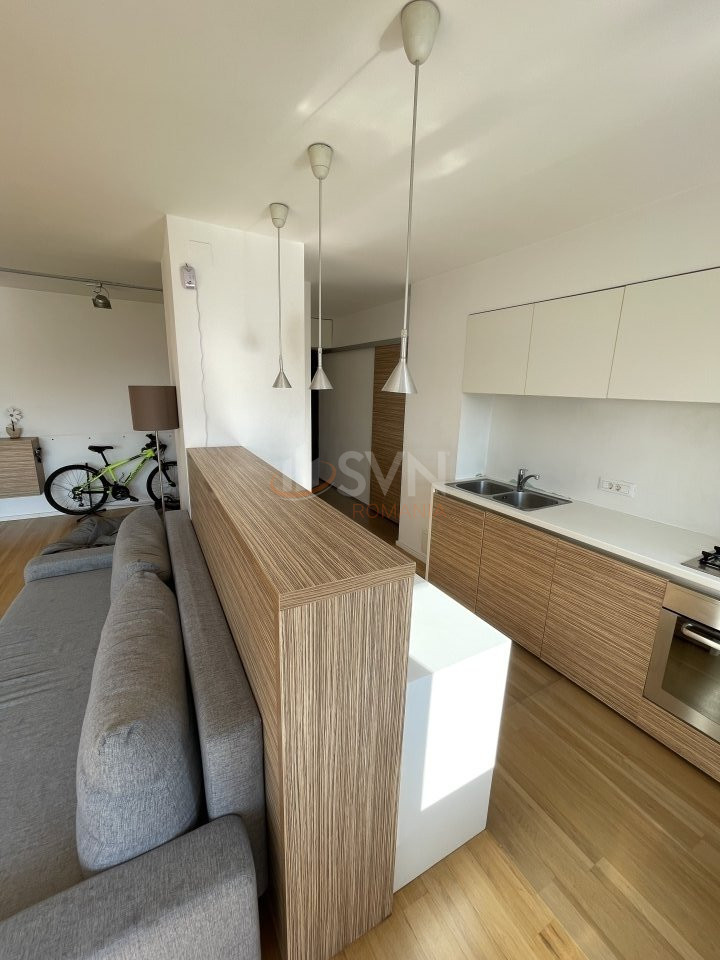 Apartament, 3 camere Bucuresti/1 Mai