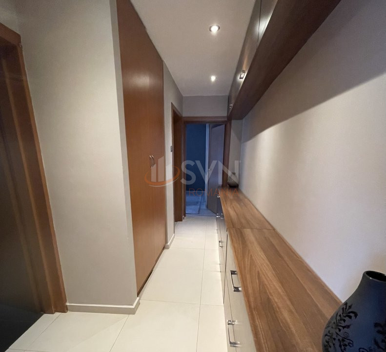 Apartament, 3 camere Bucuresti/Piata Victoriei