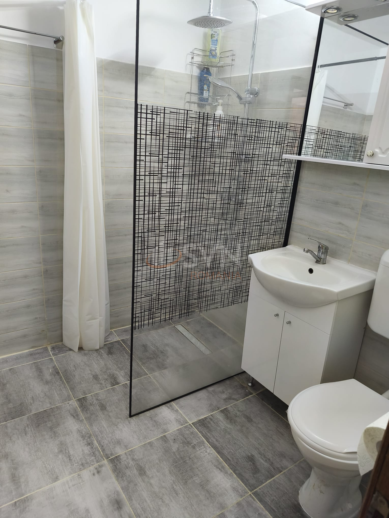 Apartament, 3 camere Bucuresti/Calea Calarasilor