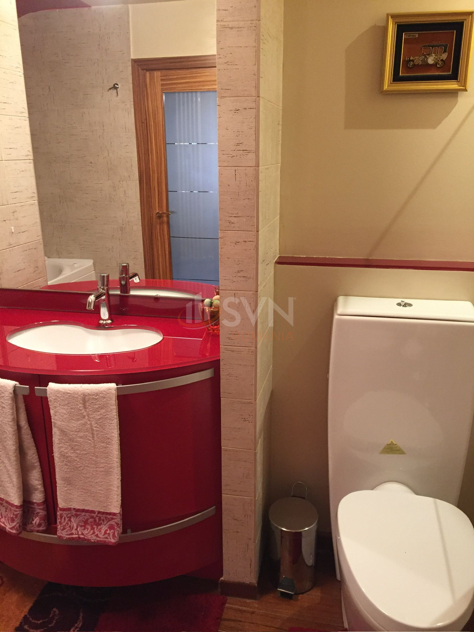 Apartament, 3 camere Bucuresti/Piata Unirii (s3)