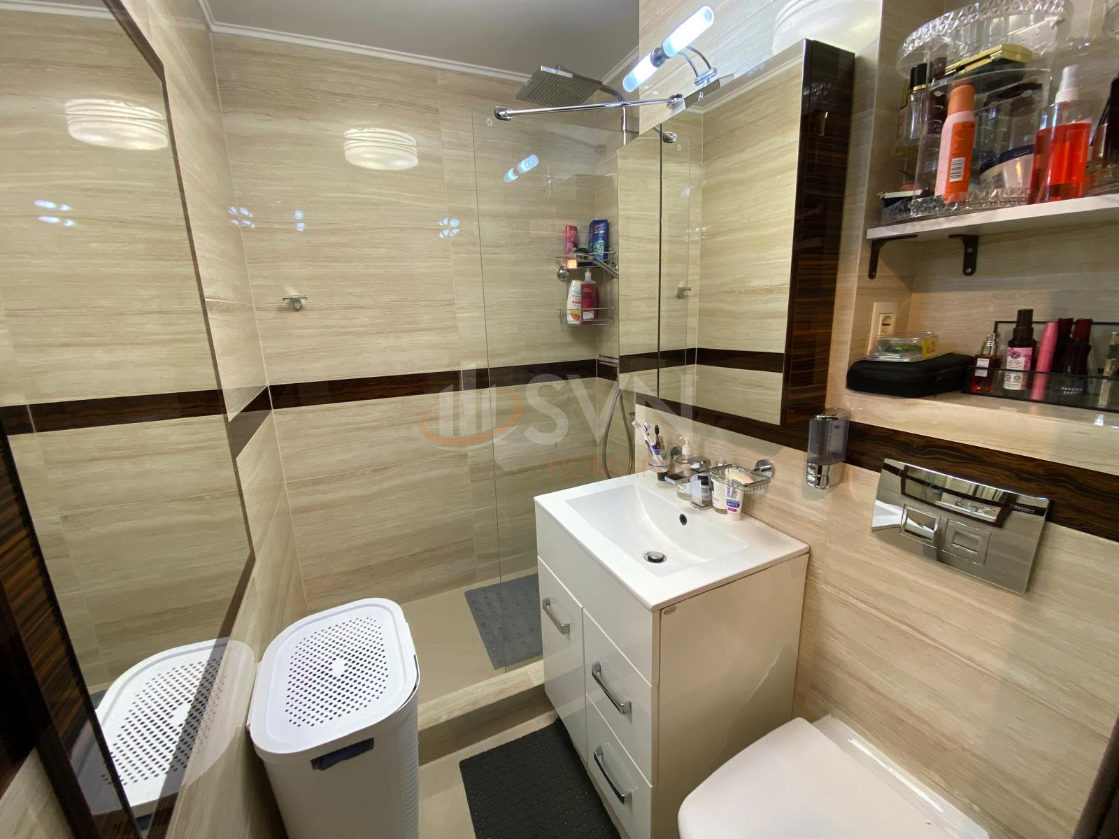 Apartament, 3 camere Bucuresti/Giulesti