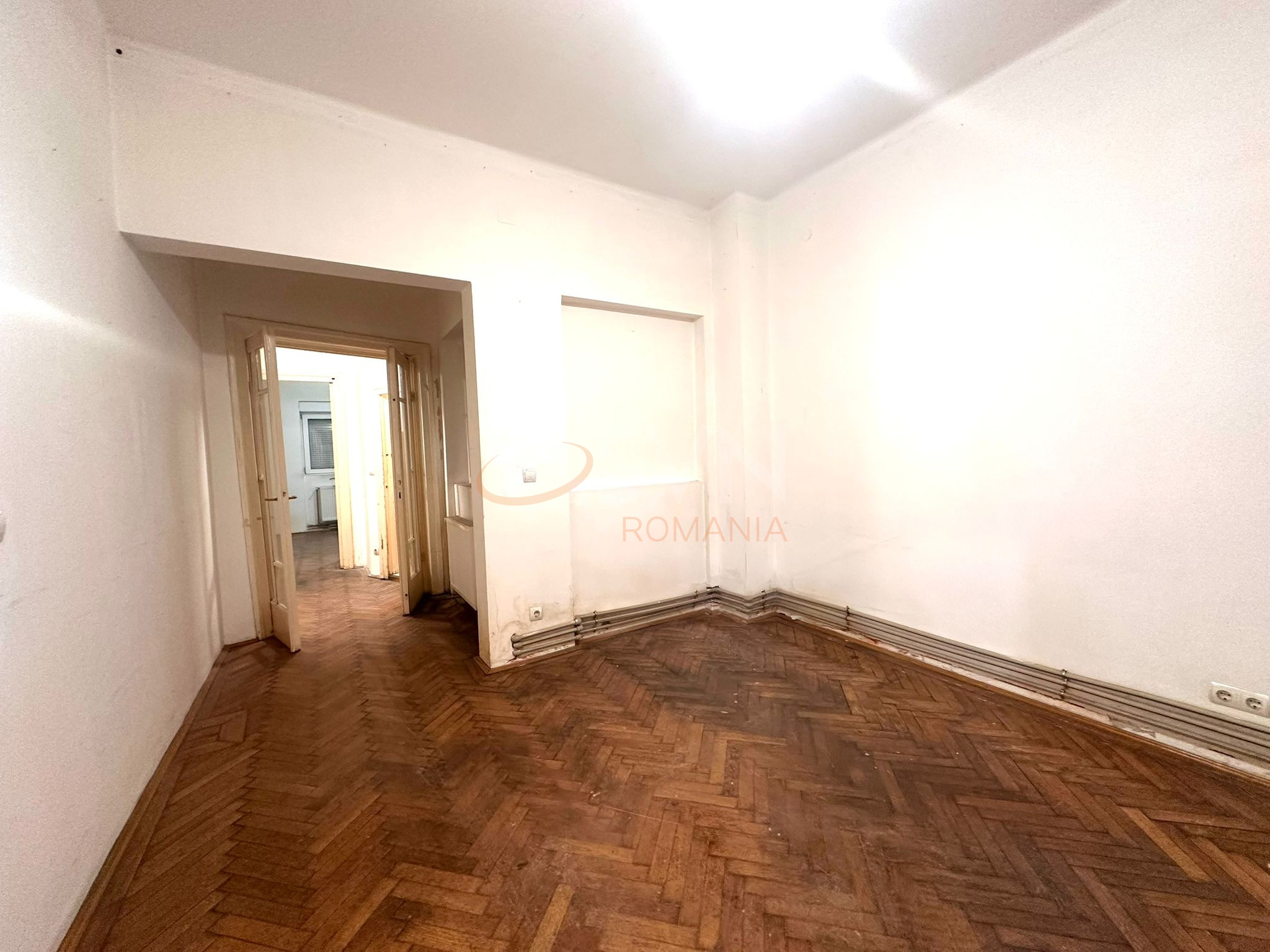 Apartament, 3 camere Bucuresti/Calea Victoriei