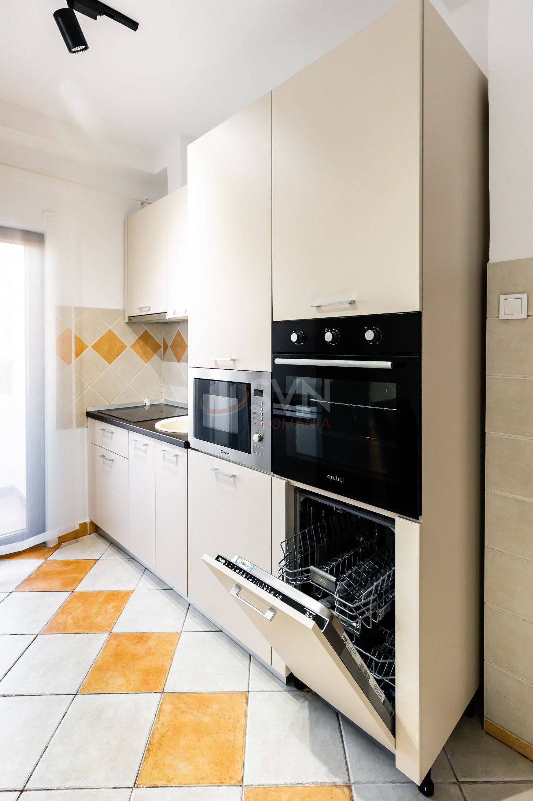 Apartament, 3 camere Bucuresti/Calea Victoriei