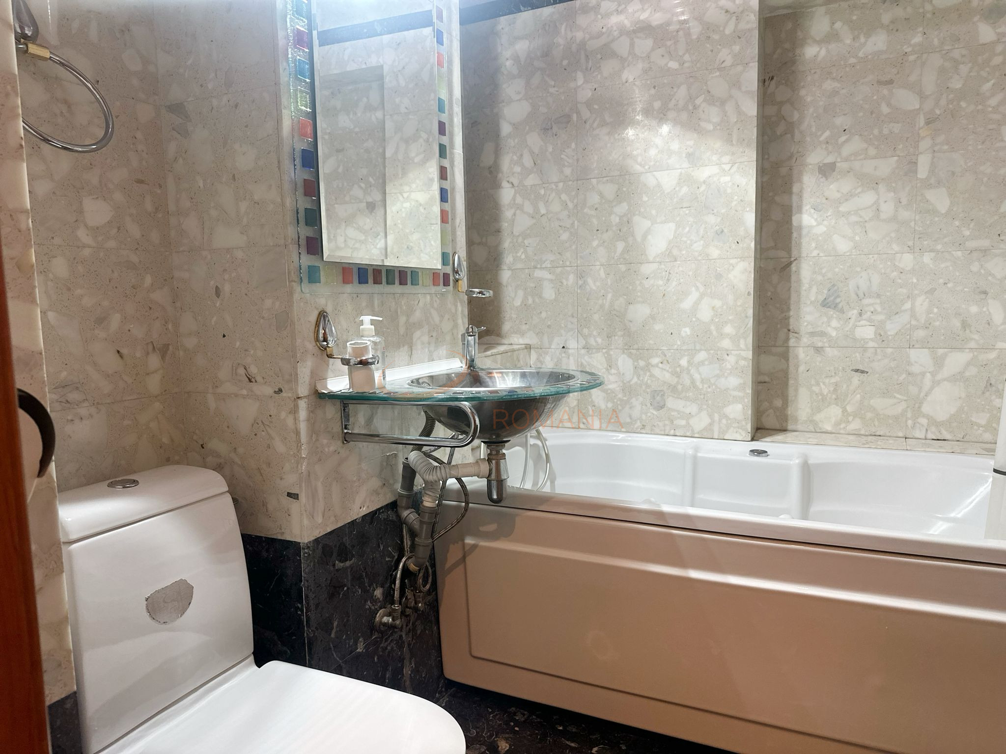 Apartament, 3 camere Bucuresti/Decebal