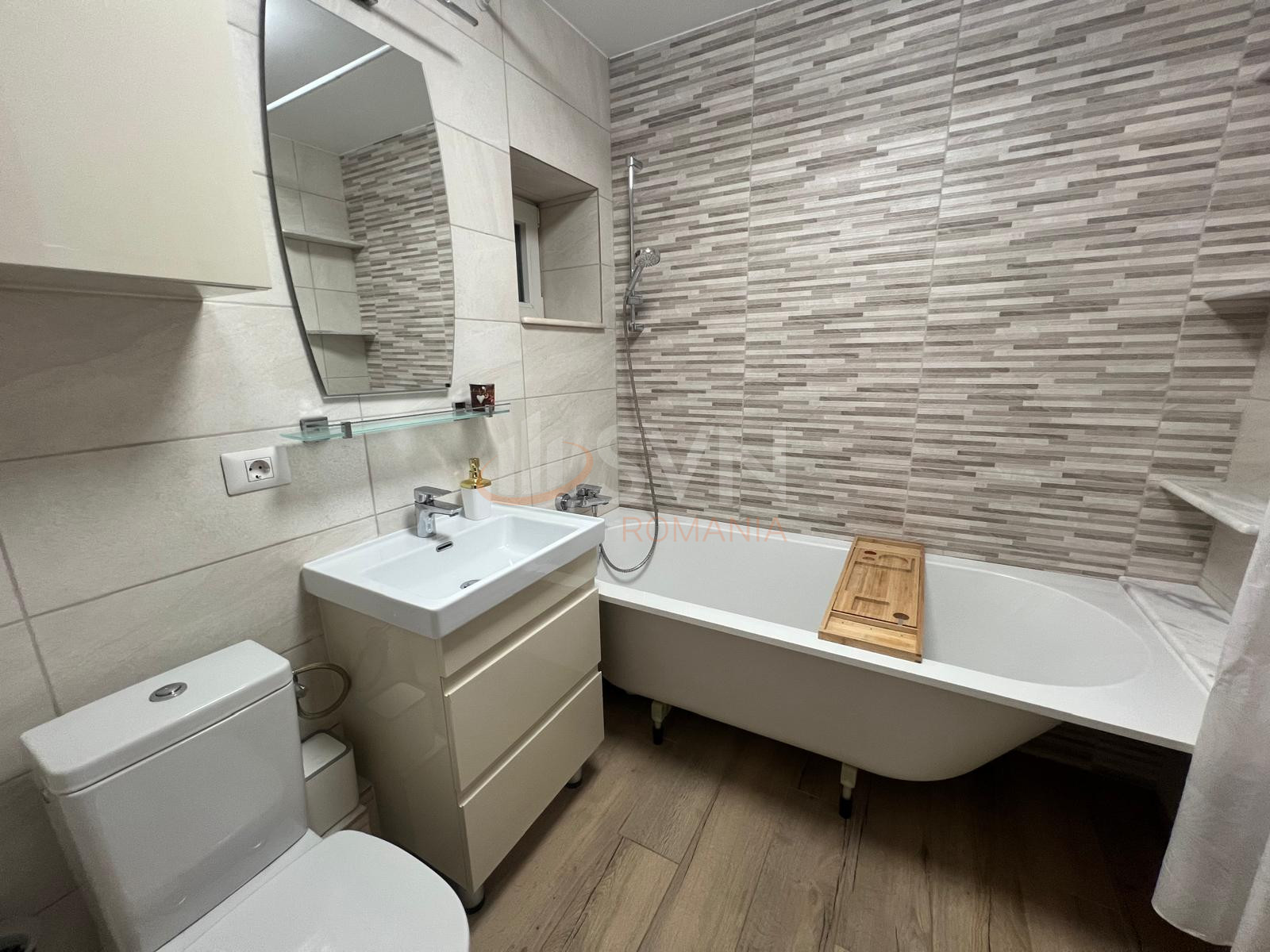 Apartament, 3 camere Bucuresti/Tei