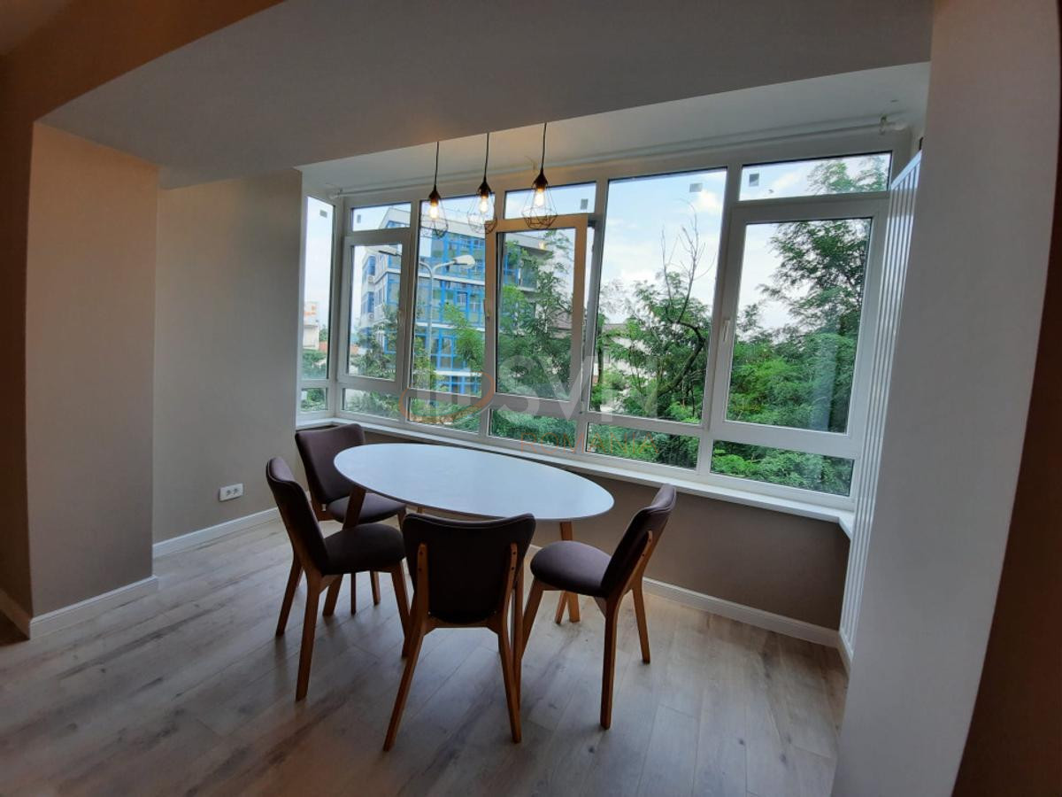 Apartament, 3 camere Bucuresti/Domenii