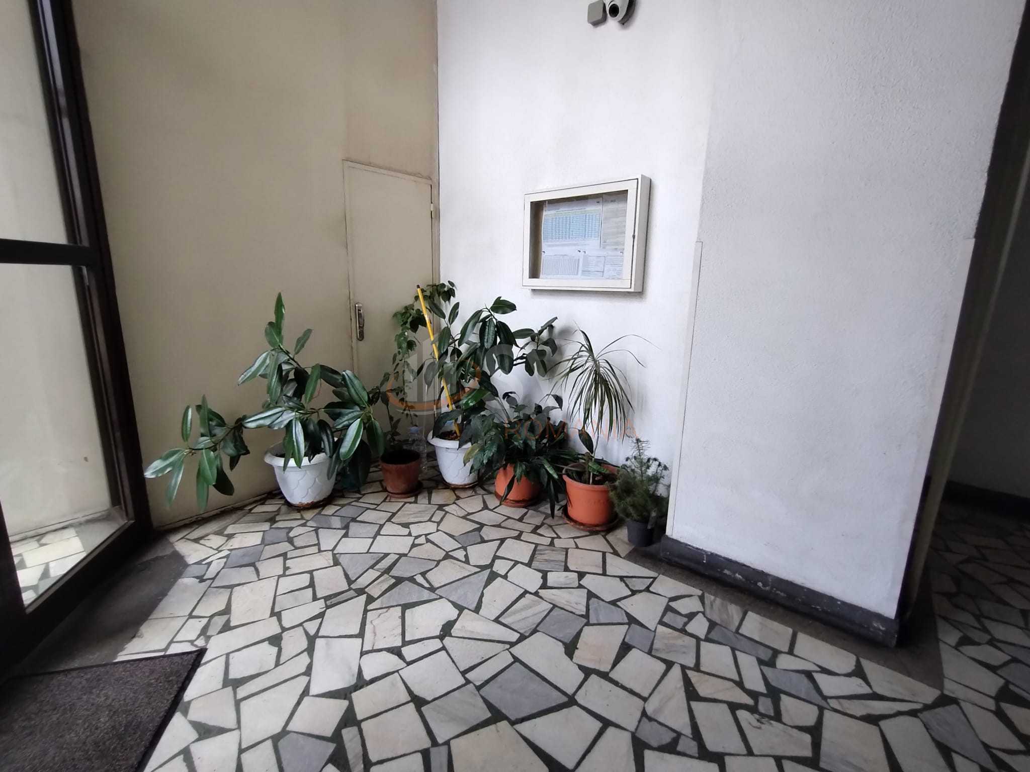 Apartament, 3 camere Bucuresti/P-ta Unirii