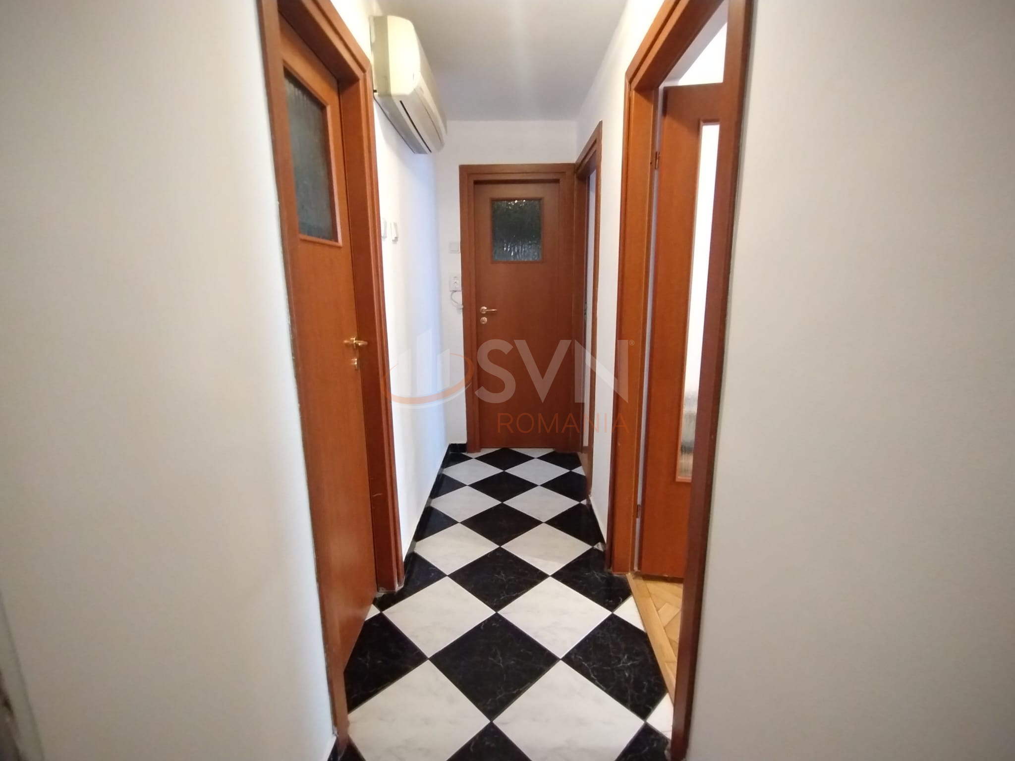 Apartament, 3 camere Bucuresti/P-ta Unirii