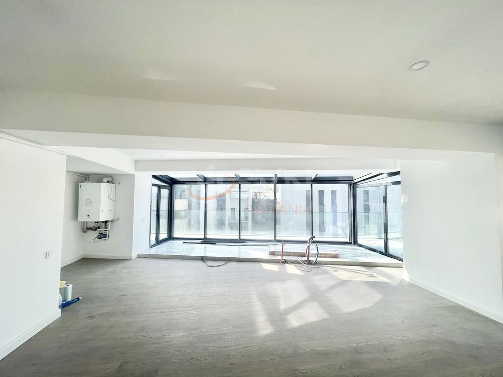 Apartament, 3 camere Bucuresti/Piata Victoriei
