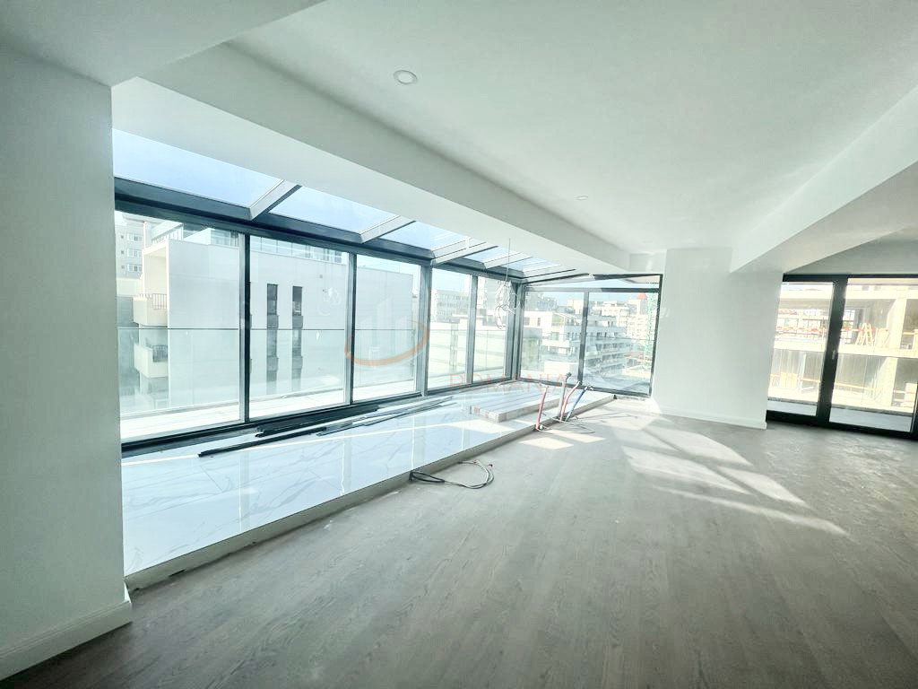 Apartament, 3 camere Bucuresti/Piata Victoriei
