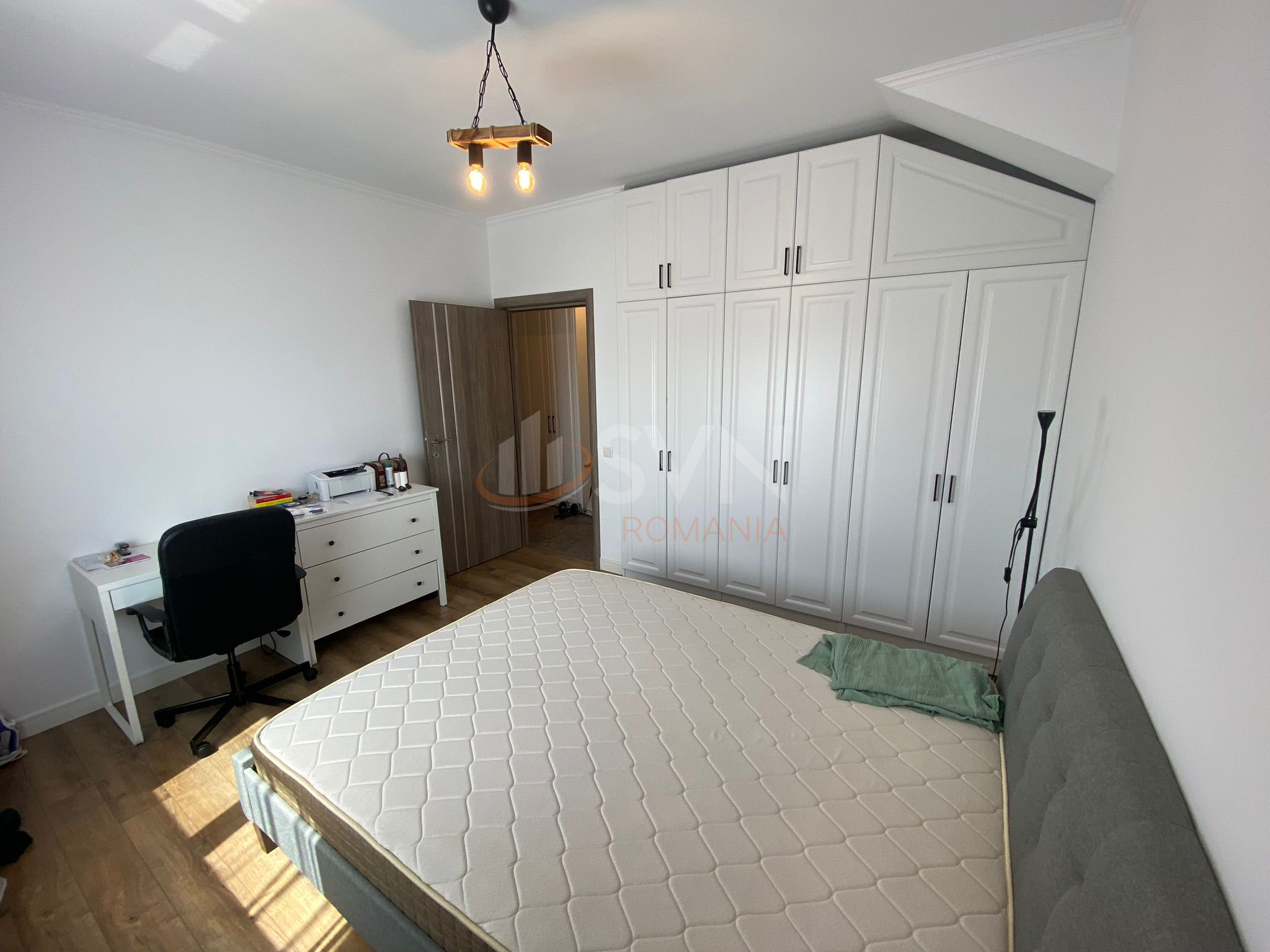 Apartament, 3 camere Bucuresti/Bucurestii Noi