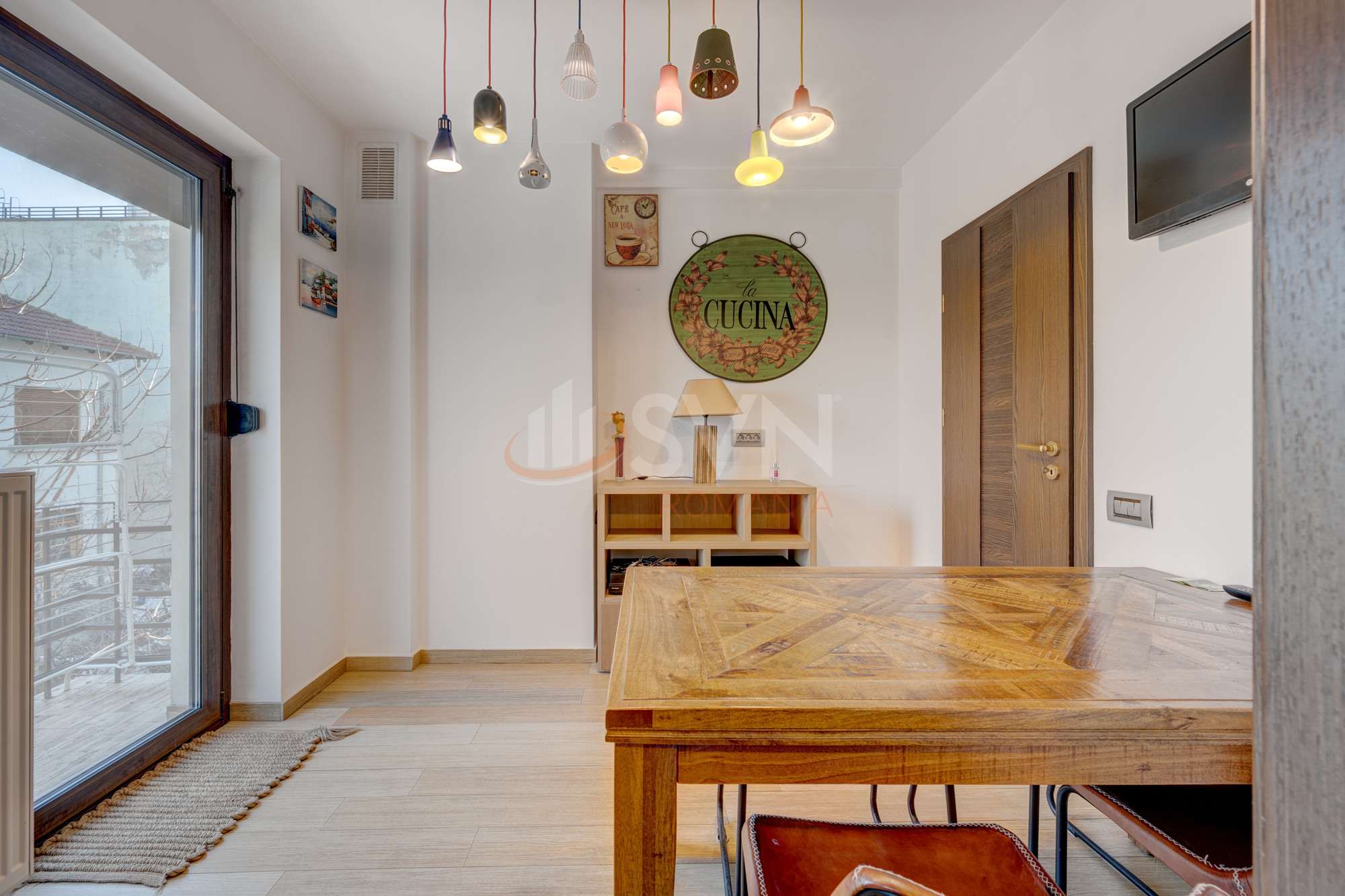 Apartament, 3 camere Bucuresti/Dacia