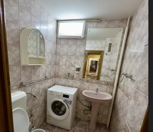 Apartament, 3 camere Bucuresti/Lacul Tei