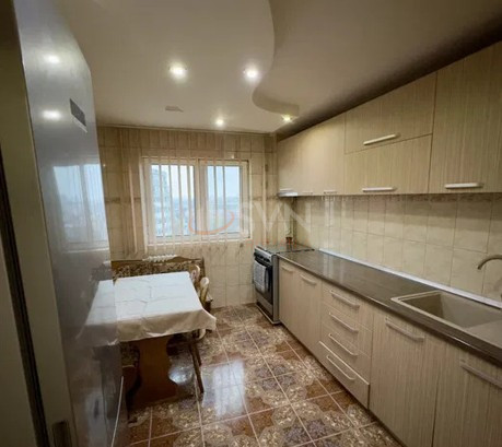 Apartament, 3 camere Bucuresti/Lacul Tei