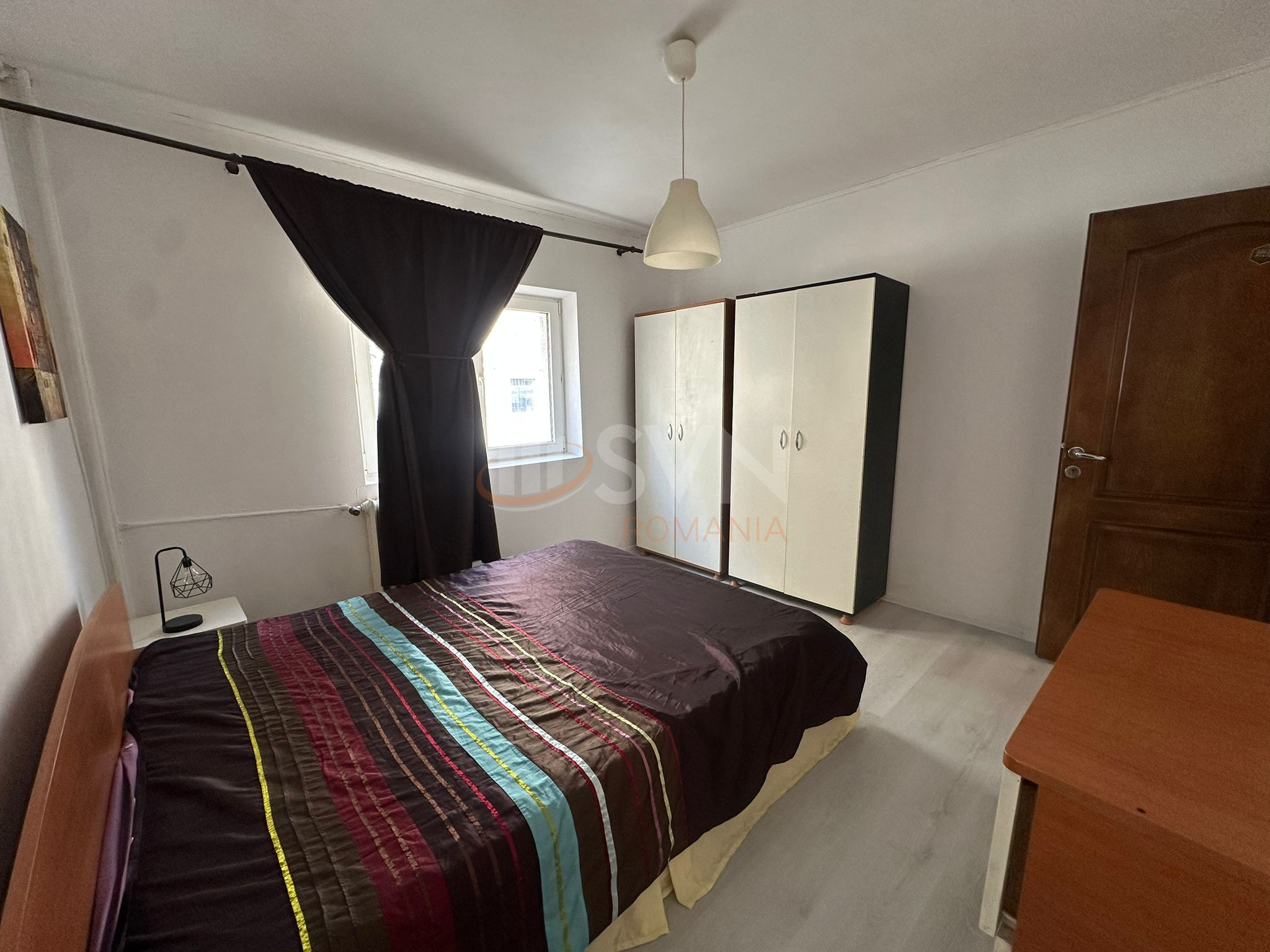 Apartament, 3 camere Bucuresti/P-ta Unirii