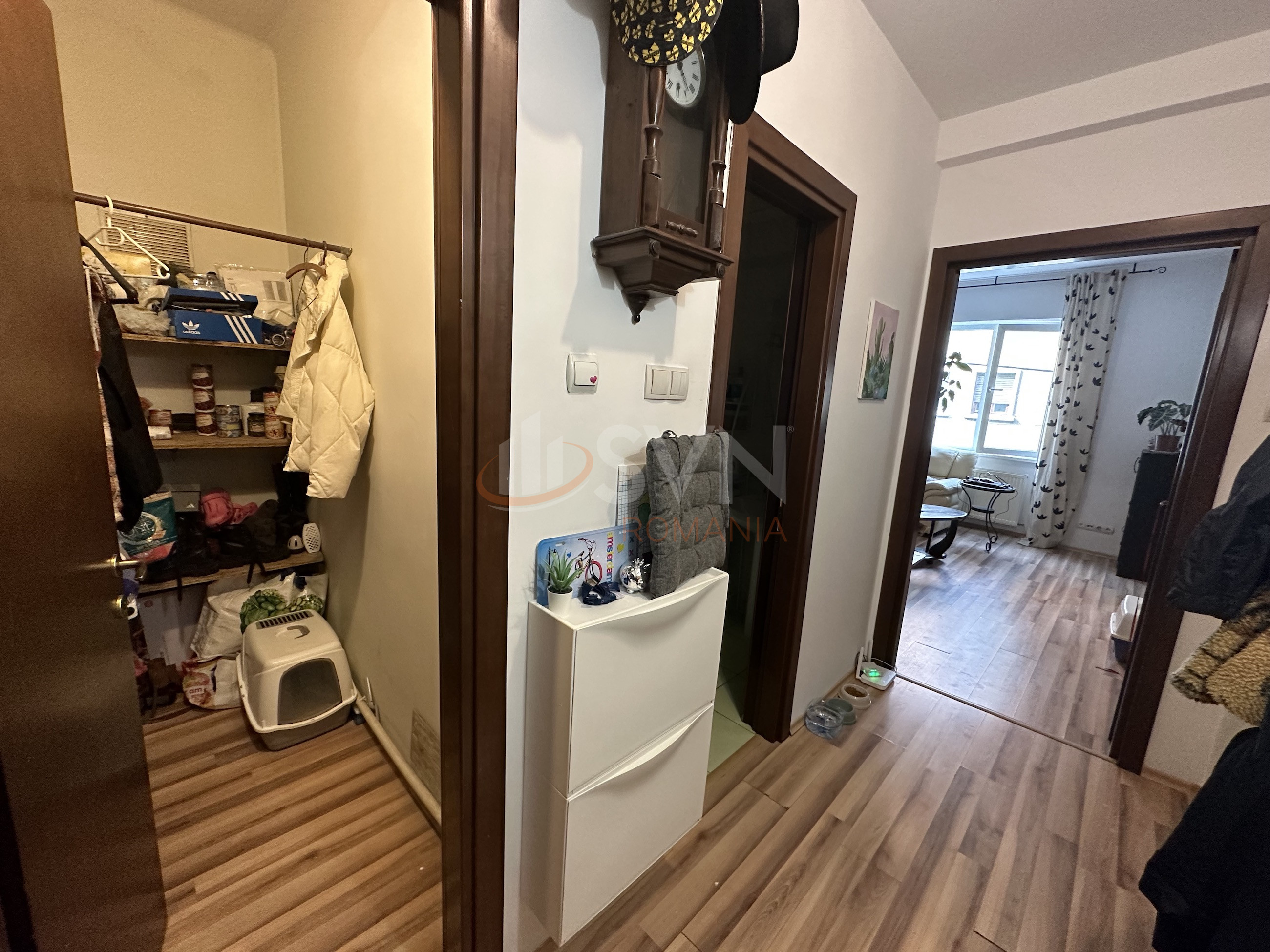 Apartament, 3 camere Bucuresti/Piata Victoriei