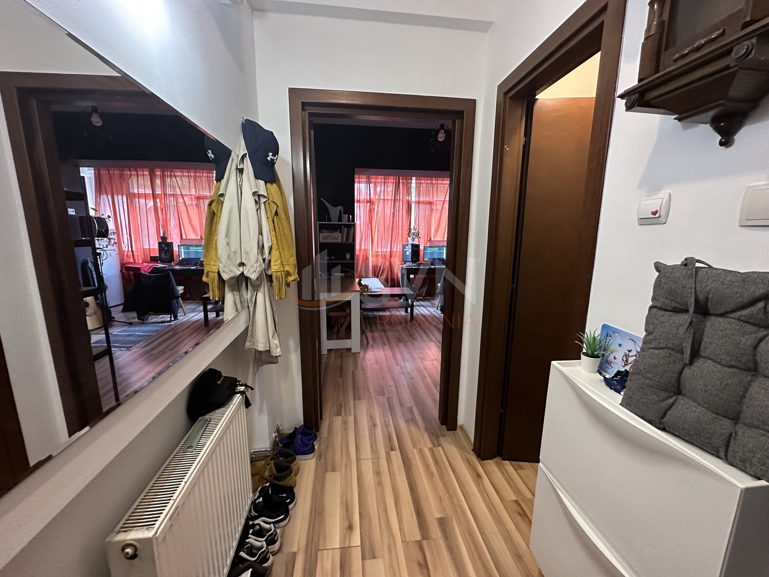 Apartament, 3 camere Bucuresti/Piata Victoriei