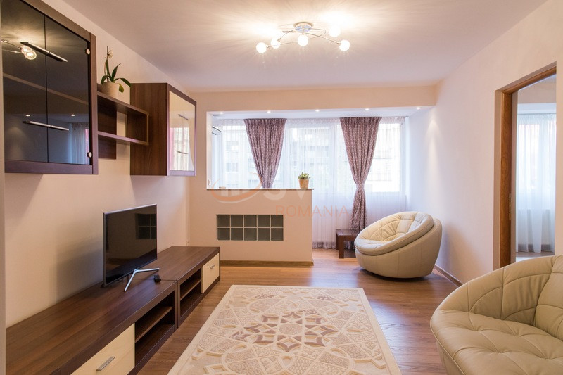 Apartament, 3 camere Bucuresti/Universitate