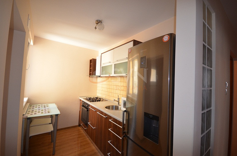 Apartament, 3 camere Bucuresti/Universitate