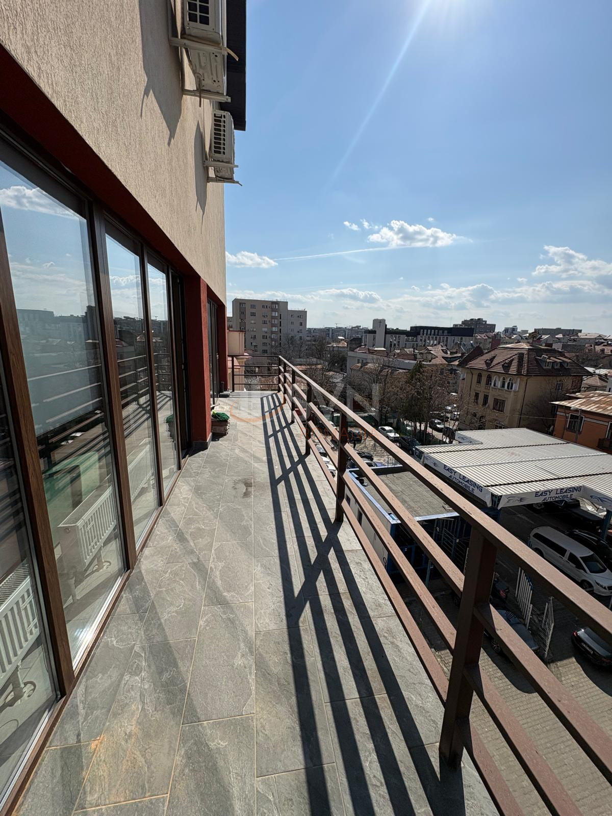 Apartament, 3 camere Bucuresti/Calea Calarasilor