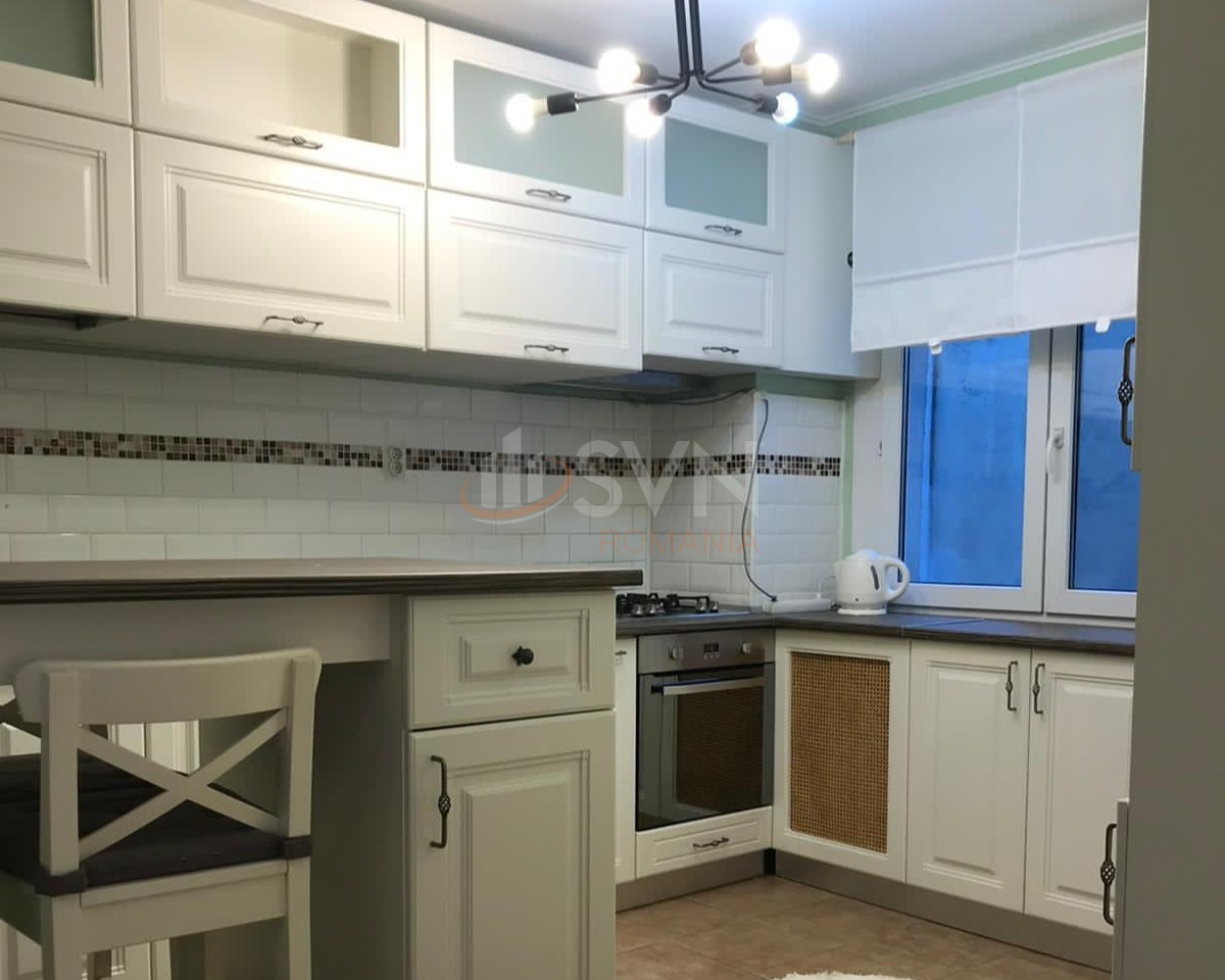 Apartament, 3 camere Bucuresti/P-ta Romana