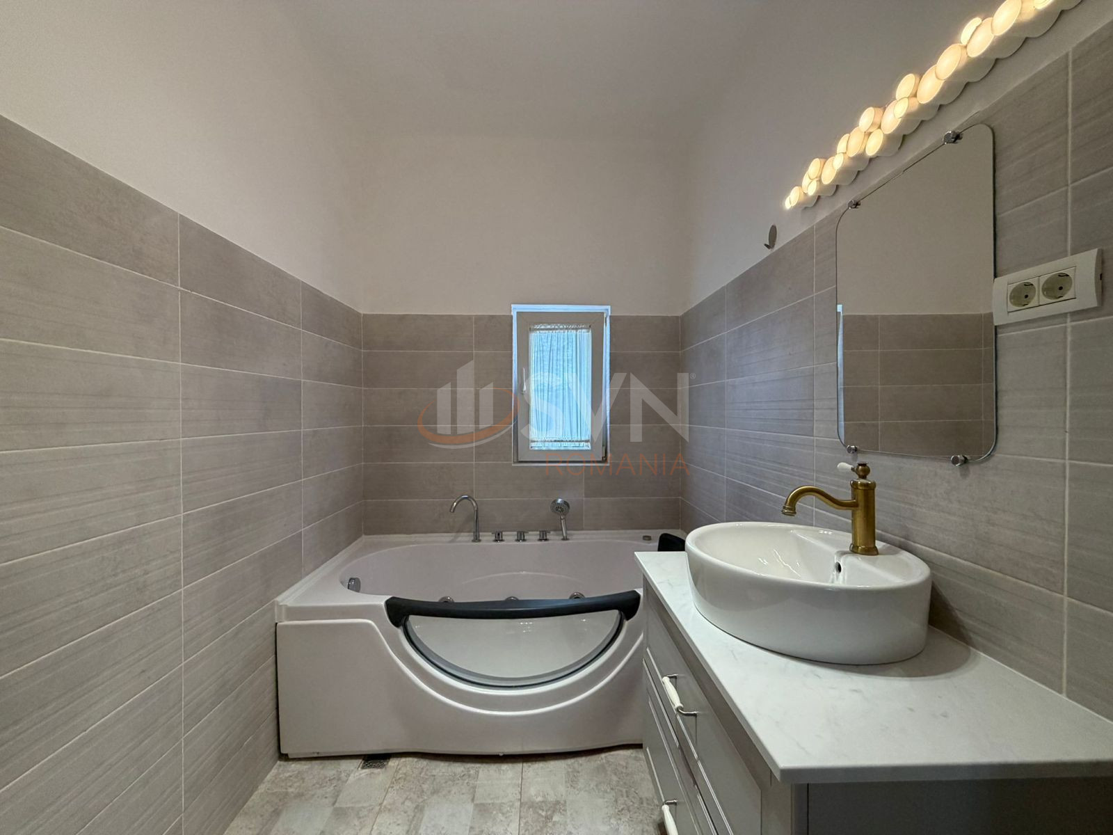 Apartament, 3 camere Bucuresti/Aviatorilor