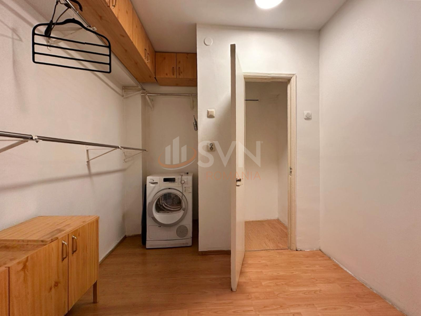 Apartament, 3 camere Bucuresti/P-ta Victoriei