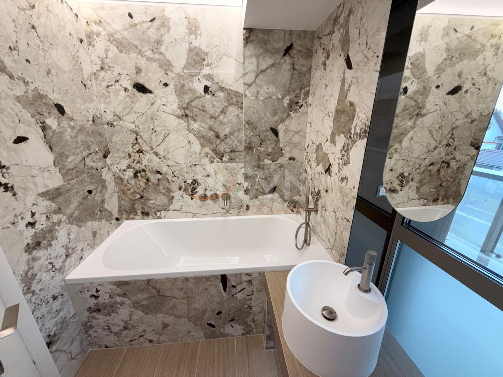 Apartament, 3 camere Bucuresti/Iancu Nicolae